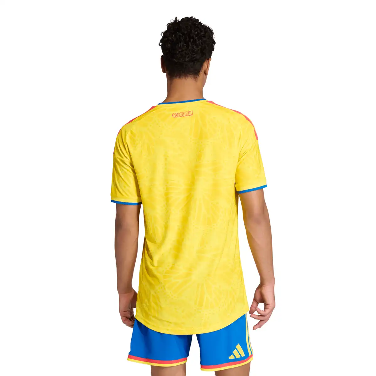 JL6971_4_APPAREL_On_Model_Back_View_white.webp