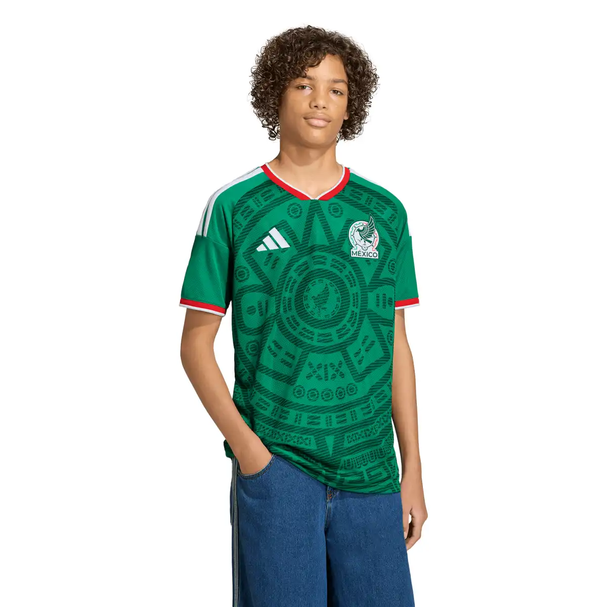 KA6062_3_APPAREL_On_Model_Standard_View_white.webp