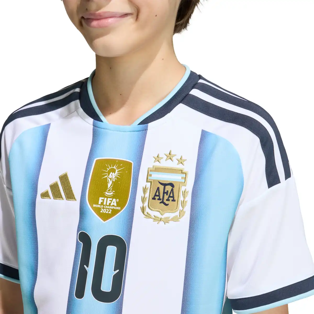 KA8115_6_APPAREL_On_Model_Detail_View_1_white.webp