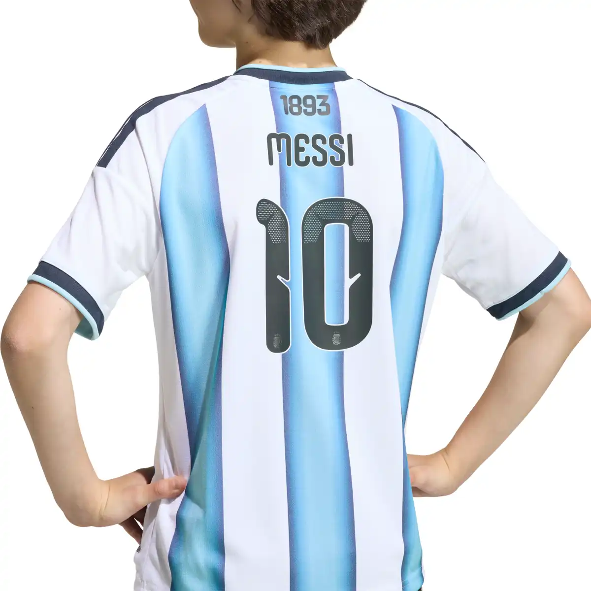 KA8115_7_APPAREL_On_Model_Detail_View_2_white.webp