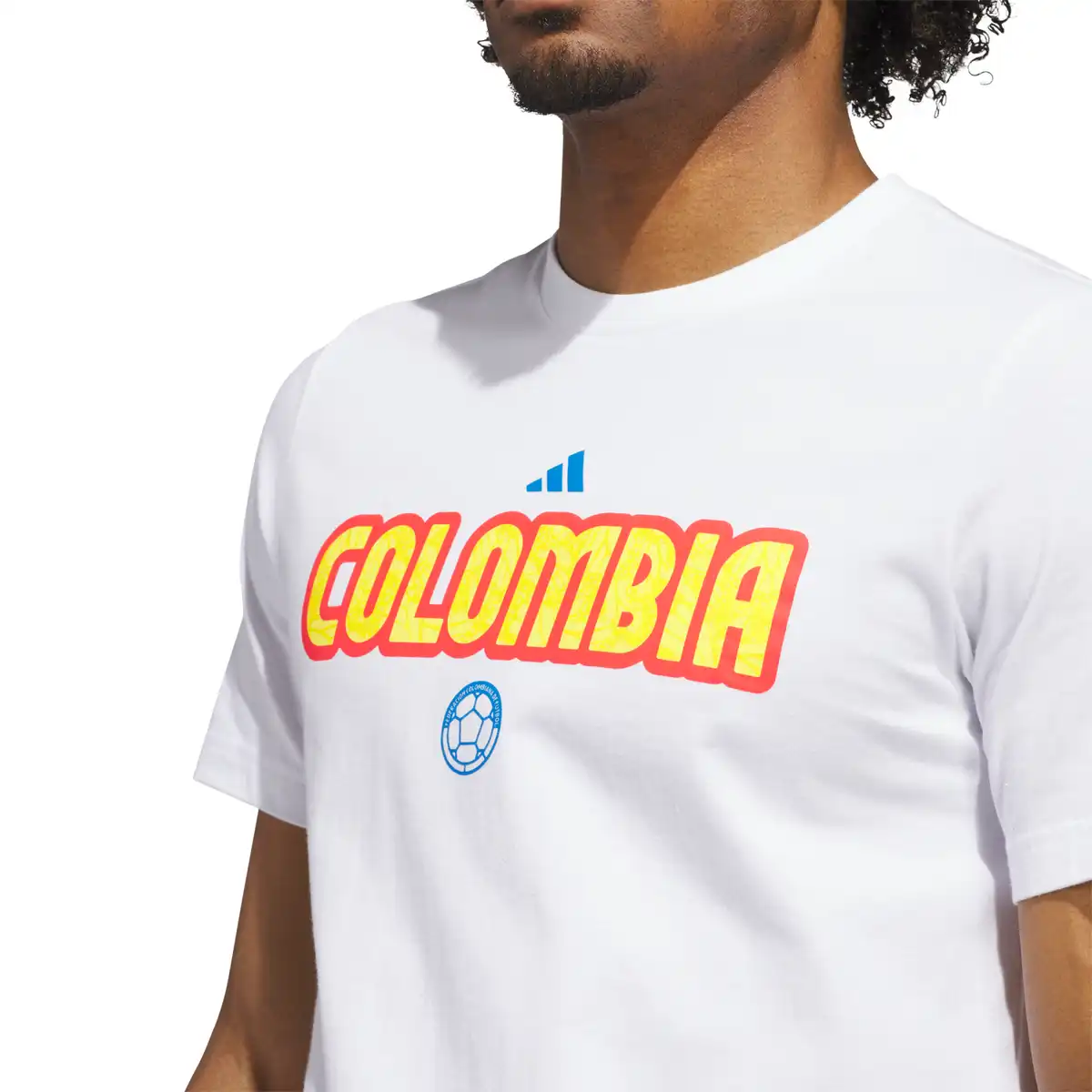 KG3079_6_APPAREL_On_Model_Detail_View_1_white.webp
